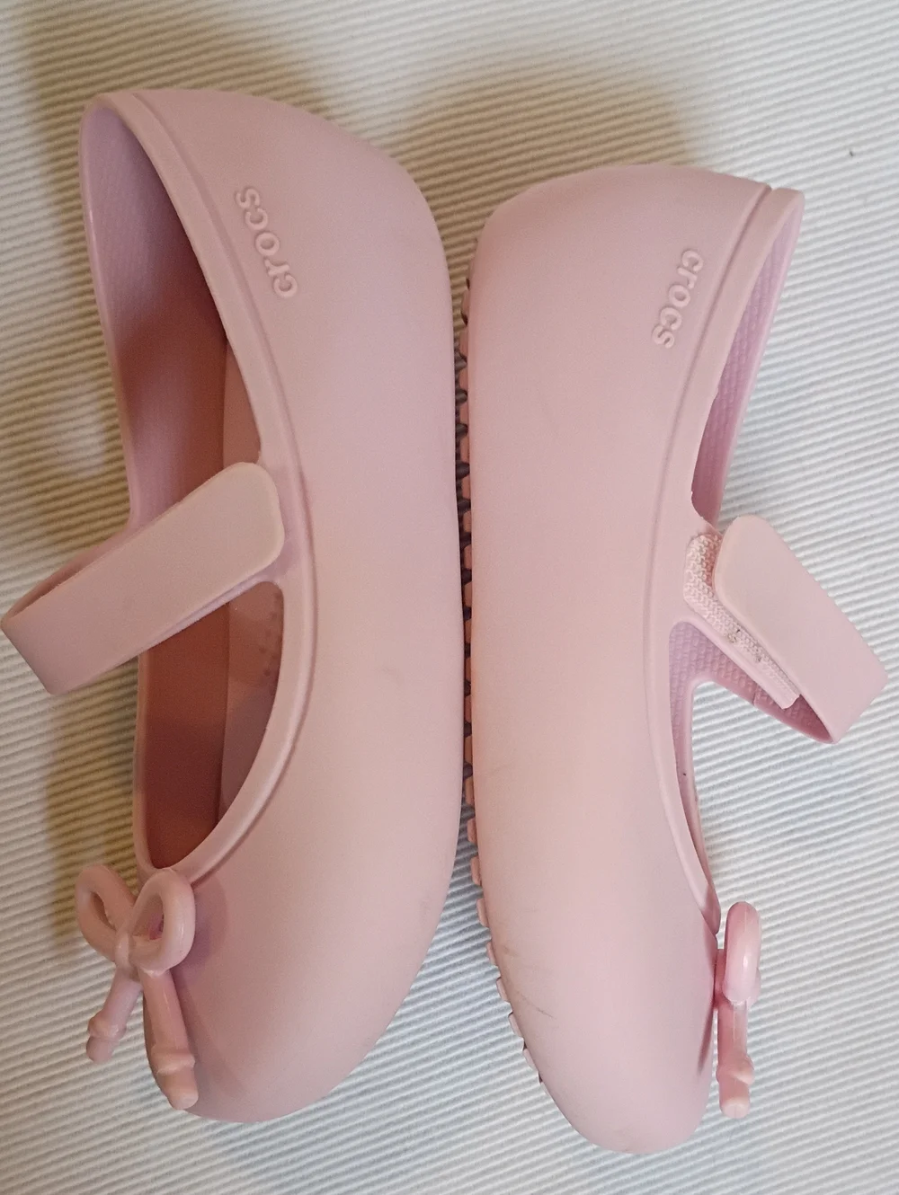 CROCS Girls' Mary Jane Ballerina Shoes in Light Pink